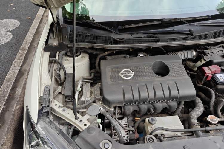 Used Nissan Tiida 2016 1.6L CVT Cool Dynamic Edition Engine Bay Right