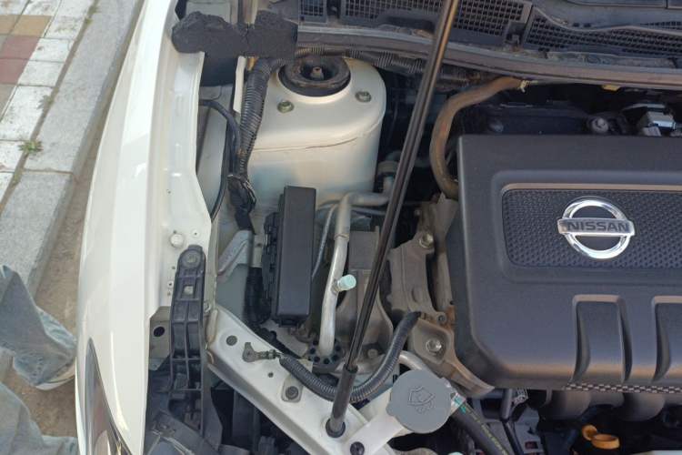 Used Nissan Tiida 2016 1.6L CVT Smart Drive Edition Engine Bay Right
