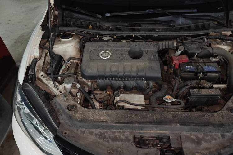 Used Nissan Tiida 2016 1.6L CVT Cool Dynamic Edition Engine Bay Right