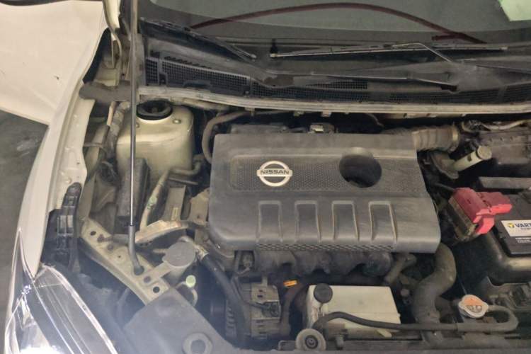 Used Nissan Tiida 2016 1.6L CVT ZhiZun Edition Engine Bay Right