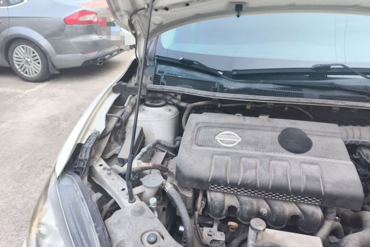 Used Nissan Tiida 2016 1.6L CVT ZhiZun Edition Engine Bay Right