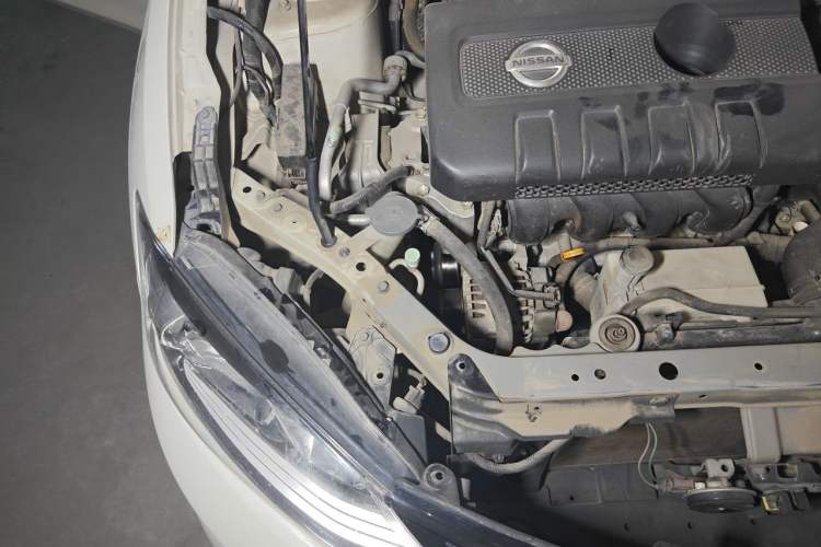 Used Nissan Tiida 2016 1.6L CVT Cool Dynamic Edition Engine Bay Right