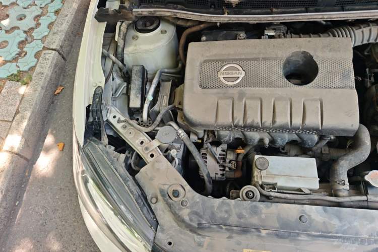 Used Nissan Tiida 2016 1.6L CVT Cool Dynamic Edition Engine Bay Right