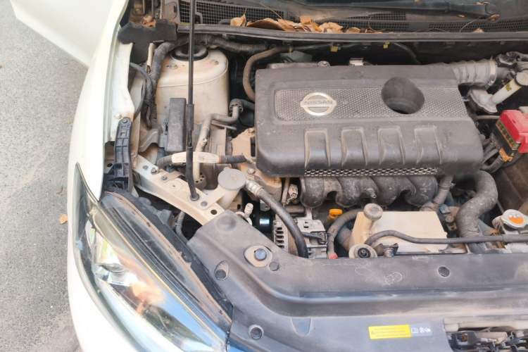 Used Nissan Tiida 2016 1.6L CVT ZhiZun Edition Engine Bay Right