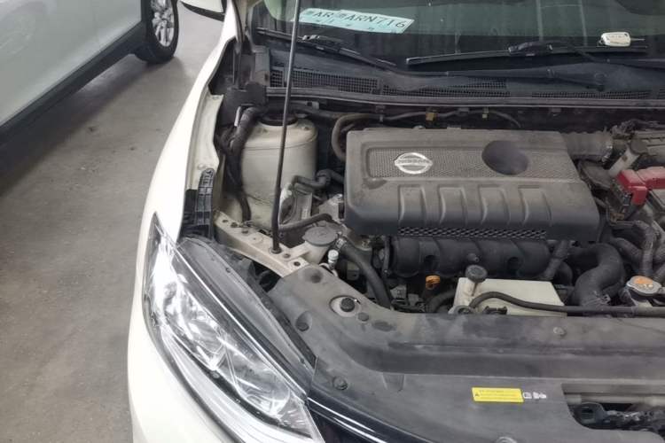 Used Nissan Tiida 2016 1.6L CVT Cool Dynamic Edition Engine Bay Right
