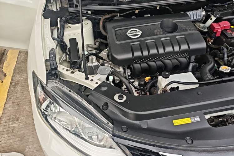 Used Nissan Tiida 2016 1.6L CVT Cool Dynamic Edition Engine Bay Right
