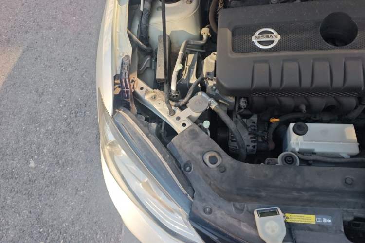Used Nissan Tiida 2016 1.6L CVT Cool Dynamic Edition Engine Bay Right