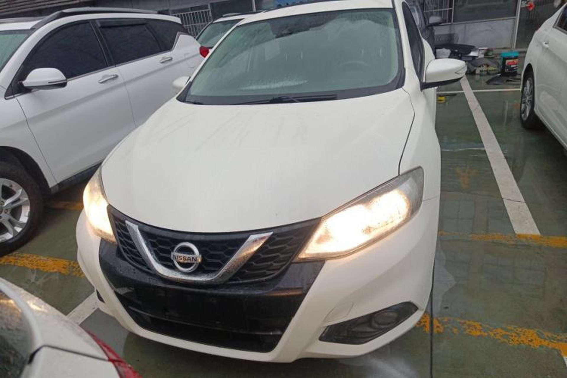 Used Nissan Tiida 2016 1.6L CVT Smart Drive Edition Exterior 1