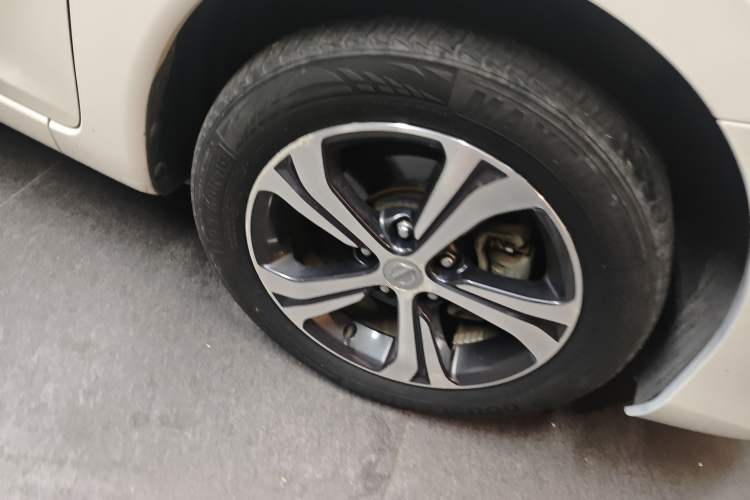 Used Nissan Tiida 2016 1.6L CVT Smart Drive Edition Exterior 1