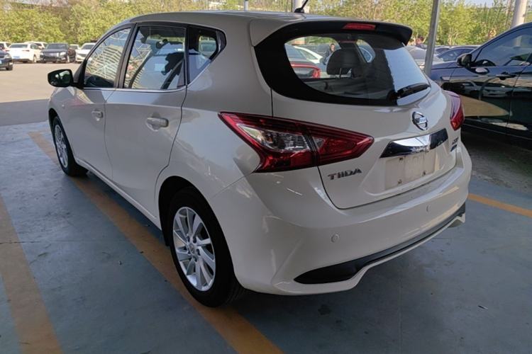 Used Nissan Tiida 2016 1.6L CVT Cool Dynamic Edition Exterior 2