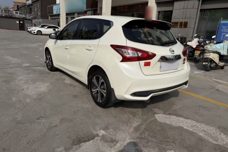 Used Nissan Tiida 2016 1.6L CVT Smart Drive Edition Exterior 3
