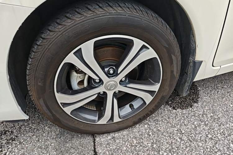 Used Nissan Tiida 2016 1.6L CVT Smart Drive Edition Exterior 4