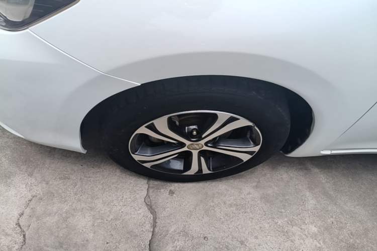 Used Nissan Tiida 2016 1.6L CVT Smart Drive Edition Exterior 4