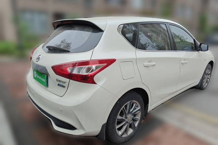 Used Nissan Tiida 2016 1.6L CVT Cool Dynamic Edition Exterior 5