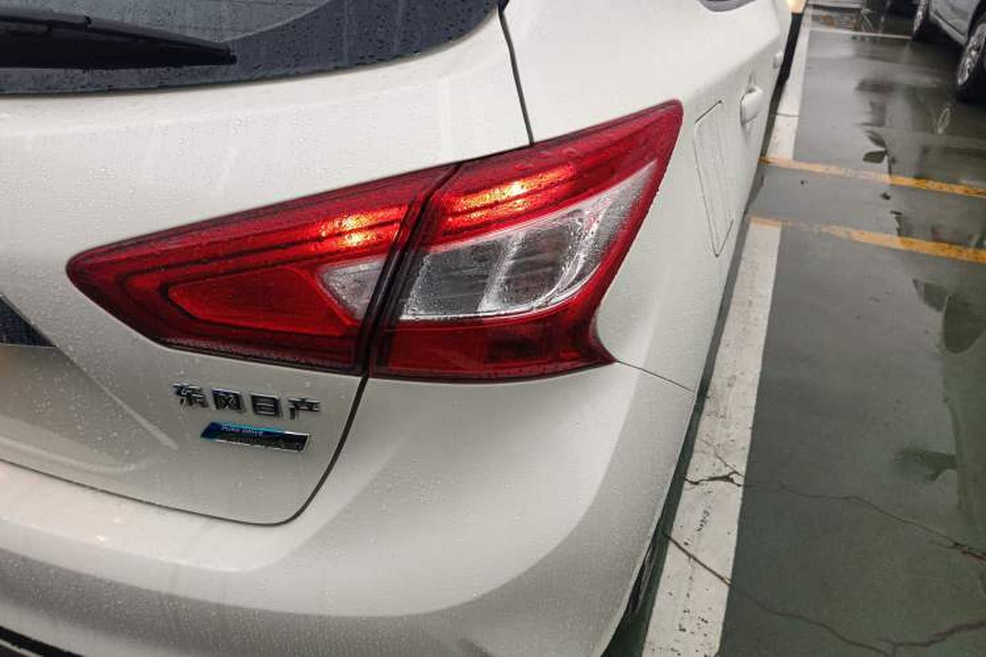 Used Nissan Tiida 2016 1.6L CVT Smart Drive Edition Exterior 6