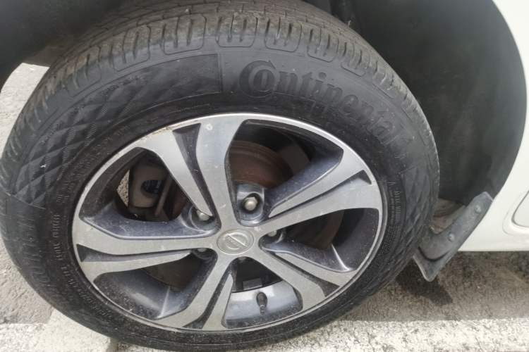 Used Nissan Tiida 2016 1.6L CVT Smart Drive Edition Exterior 7