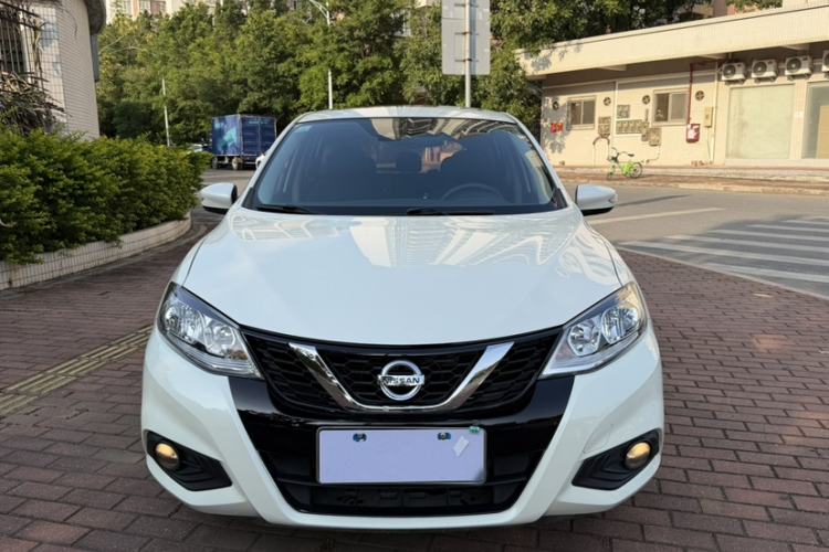 Used Nissan Tiida 2016 1.6L CVT Smart Drive Edition Exterior 9