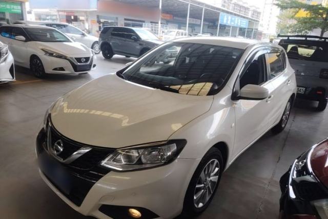 Ojetý Nissan Tiida 2016 1.6L CVT Cool Dynamic Edition