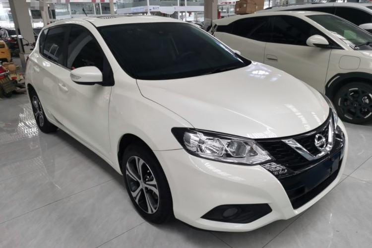 Used Nissan Tiida 2016 1.6L CVT Smart Drive Edition Front Right 45 Deg