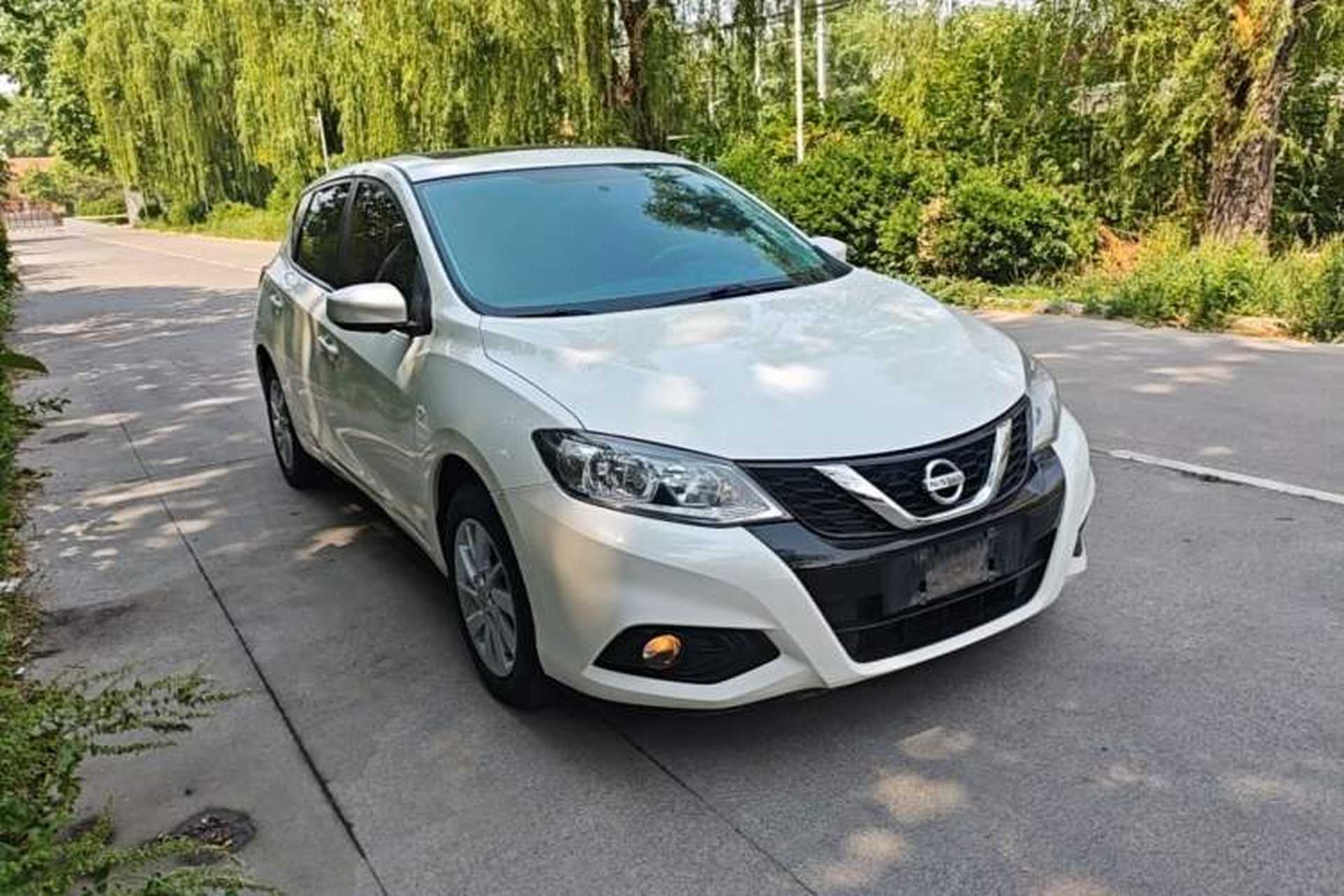 Used Nissan Tiida 2016 1.6L CVT Cool Dynamic Edition Front Right 45 Deg