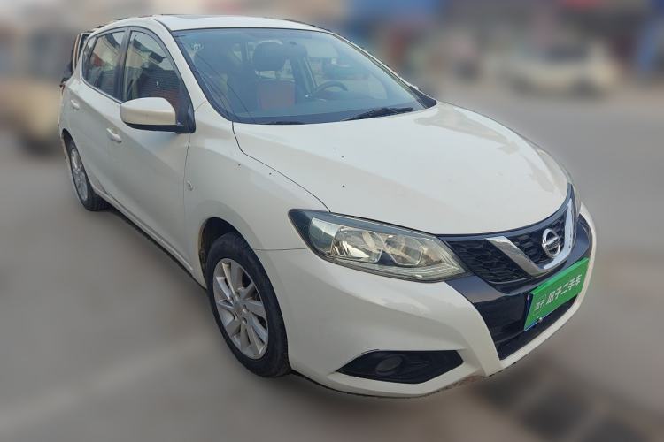 Used Nissan Tiida 2016 1.6L CVT Cool Dynamic Edition Front Right 45 Deg