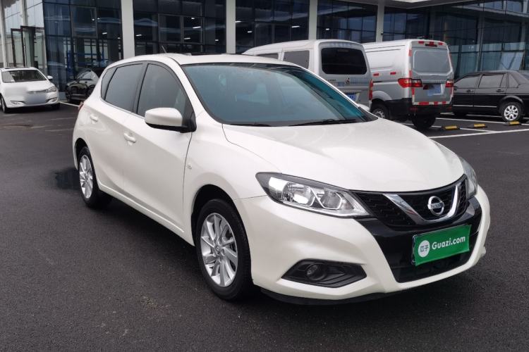 Used Nissan Tiida 2016 1.6L CVT Cool Dynamic Edition Front Right 45 Deg