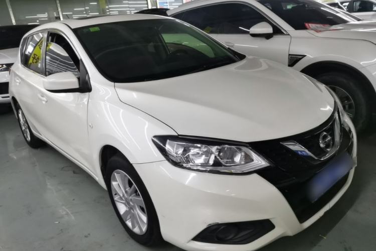 Used Nissan Tiida 2016 1.6L CVT Cool Dynamic Edition Front Right 45 Deg