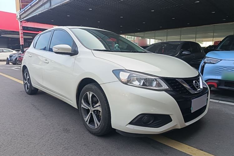 Used Nissan Tiida 2016 1.6L CVT Smart Drive Edition Front Right 45 Deg