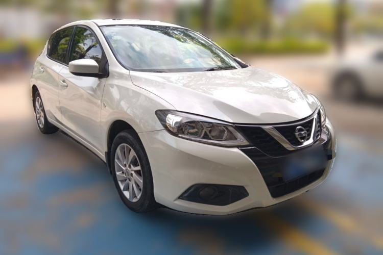 Used Nissan Tiida 2016 1.6L CVT Cool Dynamic Edition Front Right 45 Deg