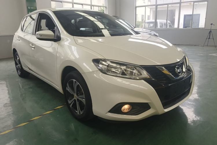 Used Nissan Tiida 2016 1.6L CVT Smart Drive Edition Front Right 45 Deg