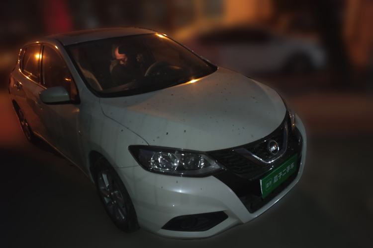 Used Nissan Tiida 2016 1.6L Manual Cool Edition Front Right 45 Deg