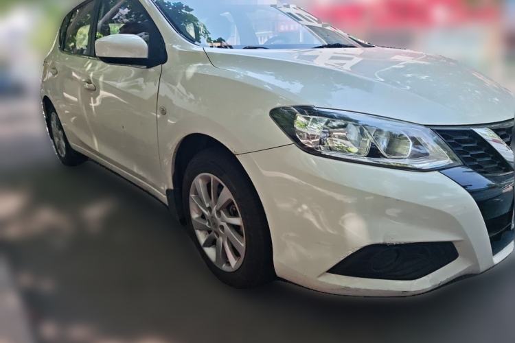 Used Nissan Tiida 2016 1.6L CVT Cool Dynamic Edition Front Right 45 Deg
