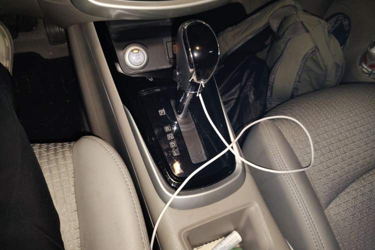 Used Nissan Tiida 2016 1.6L CVT Smart Drive Edition Gear Lever