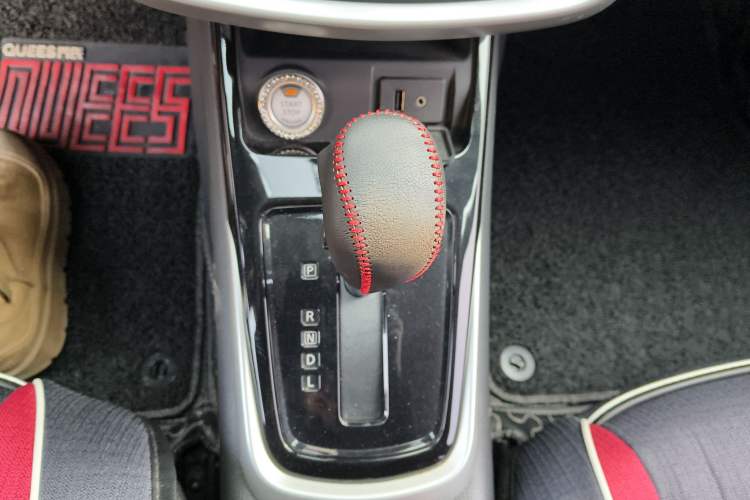 Used Nissan Tiida 2016 1.6L CVT Smart Drive Edition Gear Lever