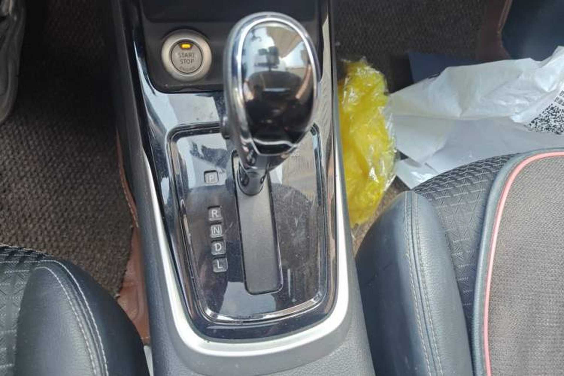 Used Nissan Tiida 2016 1.6L CVT Smart Drive Edition Gear Lever