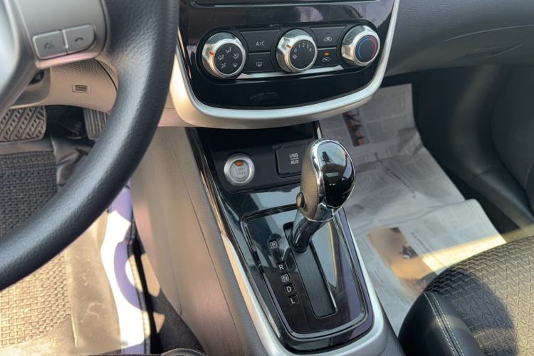 Used Nissan Tiida 2016 1.6L CVT Smart Drive Edition Gear Lever