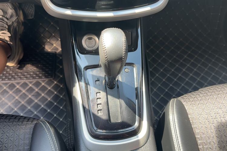 Used Nissan Tiida 2016 1.6L CVT Smart Drive Edition Gear Lever
