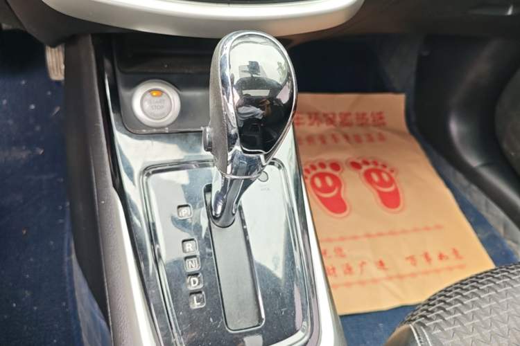 Used Nissan Tiida 2016 1.6L CVT Smart Drive Edition Gear Lever