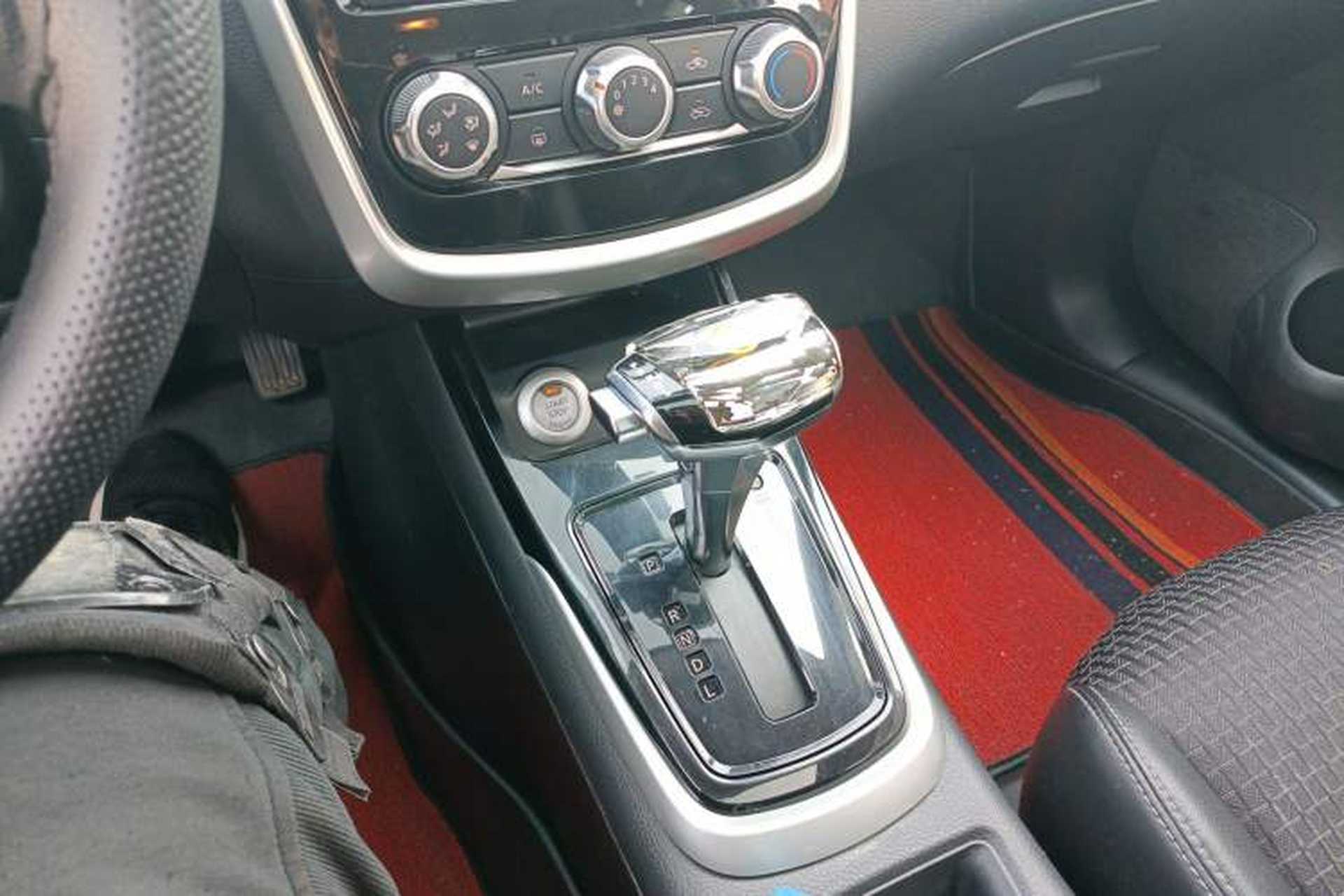Used Nissan Tiida 2016 1.6L CVT Smart Drive Edition Gear Lever