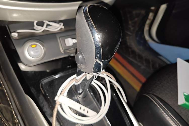 Used Nissan Tiida 2016 1.6L CVT Smart Drive Edition Gear Lever