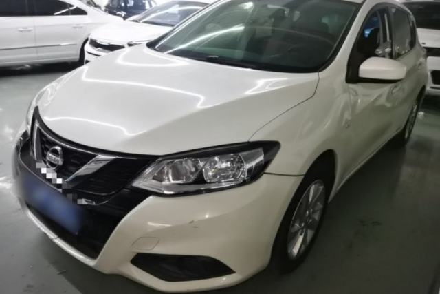 Used Nissan Tiida 2016 1.6L CVT Cool Dynamic Edition