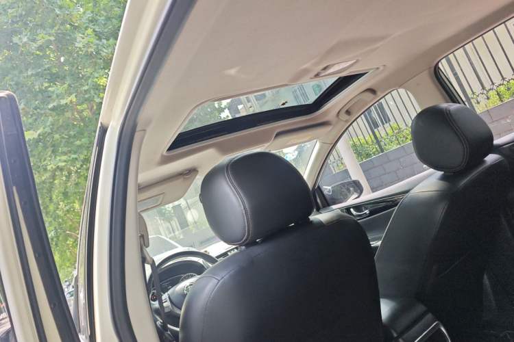 Used Nissan Tiida 2016 1.6L CVT Smart Drive Edition Headliner