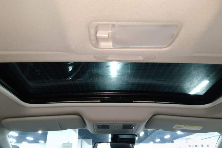 Used Nissan Tiida 2016 1.6L CVT Smart Drive Edition Headliner