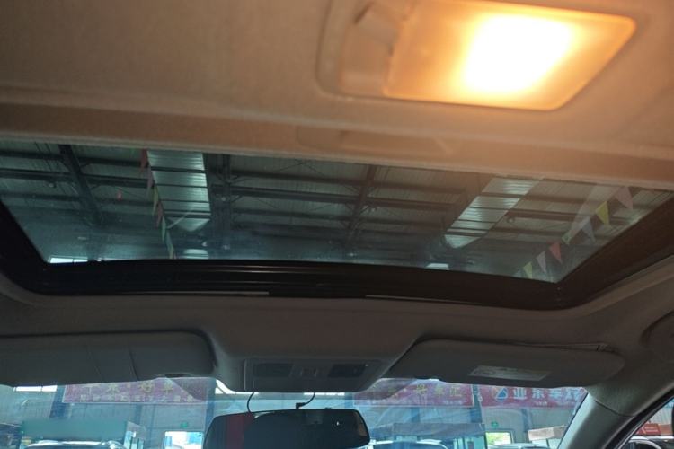 Used Nissan Tiida 2016 1.6L CVT Cool Dynamic Edition Headliner