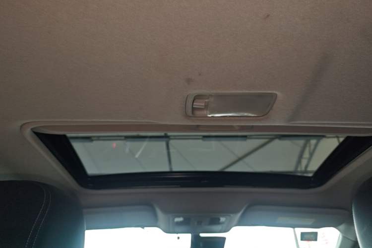 Used Nissan Tiida 2016 1.6L CVT Smart Drive Edition Headliner
