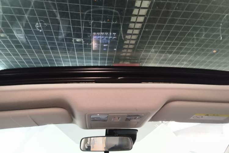 Used Nissan Tiida 2016 1.6L CVT Smart Drive Edition Headliner