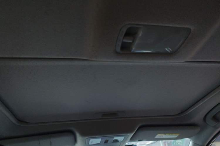 Used Nissan Tiida 2016 1.6L CVT Cool Dynamic Edition Headliner