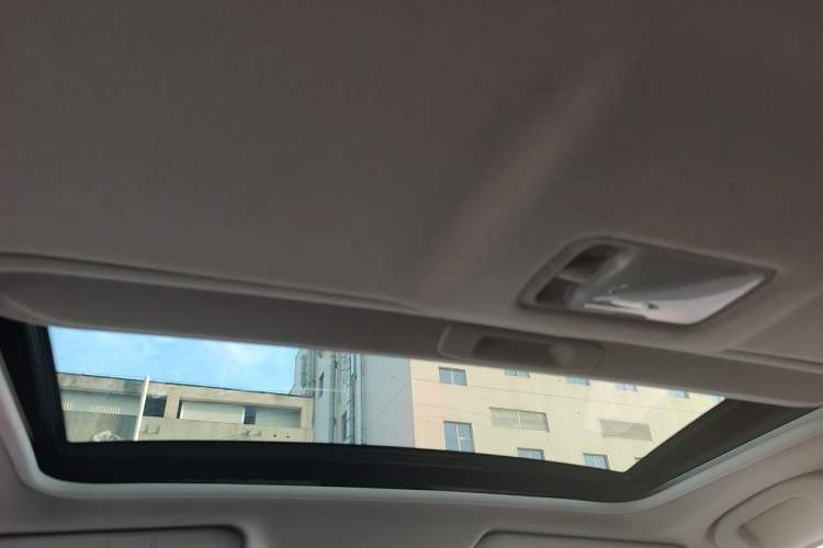 Used Nissan Tiida 2016 1.6L CVT Smart Drive Edition Headliner