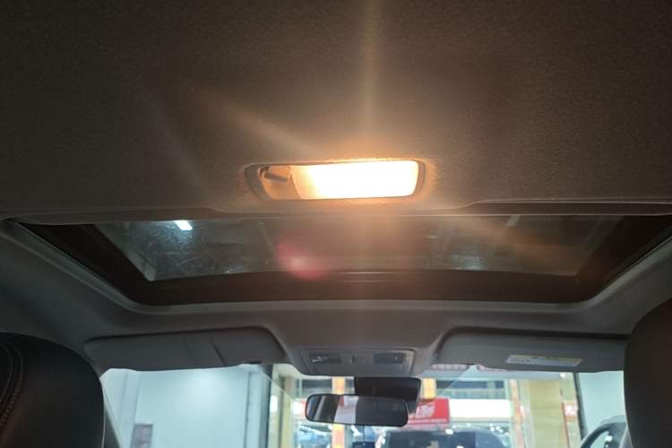 Used Nissan Tiida 2016 1.6L CVT Smart Drive Edition Headliner