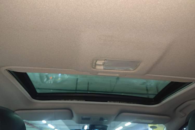 Used Nissan Tiida 2016 1.6L CVT Smart Drive Edition Headliner